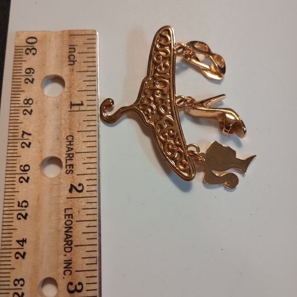 Barbie brooch - Picture 8 of 8